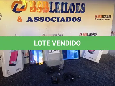LOTE 159 - 02 TABLETS GPAD 4G MARCA LG. (NO ESTADO) ATENÇÃO! FAZER A VISITAÇÃO ANTES DE ARREMATAR, NÃO SABEMOS SE FUNCIONA, LEILÃO NÃO TEM GARANTIA E NEM DEVOLUÇÃO, SUJEITO A POSSÍVEIS AVARIAS VISÍVEIS/OCULTAS E/OU AUSÊNCIA DE COMPONENTES.