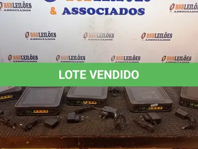 LOTE 045 - 10 APARELHOS ROTEADORES. (NO ESTADO) ATENÇÃO! FAZER A VISITAÇÃO ANTES DE ARREMATAR, NÃO SABEMOS SE FUNCIONA, LEILÃO NÃO TEM GARANTIA E NEM DEVOLUÇÃO, SUJEITO A POSSÍVEIS AVARIAS VISÍVEIS/OCULTAS E/OU AUSÊNCIA DE COMPONENTES.