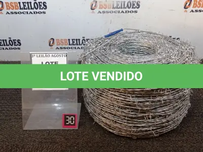 LOTE 053 - 01 ROLO DE ARAME FARPADO COM 500M. (NO ESTADO) ATENÇÃO! FAZER A VISITAÇÃO ANTES DE ARREMATAR, NÃO SABEMOS SE FUNCIONA, LEILÃO NÃO TEM GARANTIA E NEM DEVOLUÇÃO, SUJEITO A POSSÍVEIS AVARIAS VISÍVEIS/OCULTAS E/OU AUSÊNCIA DE COMPONENTES.