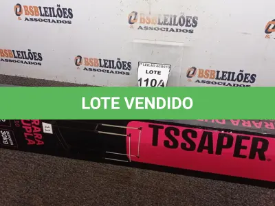 LOTE 110 - 01 ARARA DUPLA MONTÁVEL  AÇO INOX SUPORTA 30KL 4 PÉS COM RODINHAS  POSSUI TRAVAS  TAMANHO A1.60CM L 0,94CM. (NO ESTADO) ATENÇÃO! FAZER A VISITAÇÃO ANTES DE ARREMATAR, NÃO SABEMOS SE FUNCIONA. LEILÃO NÃO TEM GARANTIA E NEM DEVOLUÇÃO, SUJEITO A POSSÍVEIS AVARIAS VISÍVEIS/OCULTAS E/OU AUSÊNCIA DE COMPONENTES.