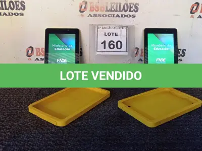 LOTE 160 - 02 TABLETS MARCA CCE. (NO ESTADO) ATENÇÃO! FAZER A VISITAÇÃO ANTES DE ARREMATAR, NÃO SABEMOS SE FUNCIONA, LEILÃO NÃO TEM GARANTIA E NEM DEVOLUÇÃO, SUJEITO A POSSÍVEIS AVARIAS VISÍVEIS/OCULTAS E/OU AUSÊNCIA DE COMPONENTES.