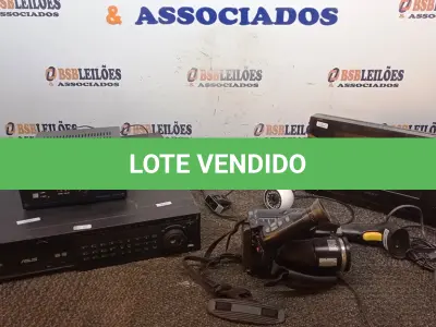 LOTE 037 - 01 APARELHO DVR 03 CÂMERAS DE PC, 02 LEITORAS DE CÓDIGO DE BARRAS E 01 DOCK STATION MARCA SONY. (NO ESTADO) ATENÇÃO! FAZER A VISITAÇÃO ANTES DE ARREMATAR, NÃO SABEMOS SE FUNCIONA, LEILÃO NÃO TEM GARANTIA E NEM DEVOLUÇÃO, SUJEITO A POSSÍVEIS AVARIAS VISÍVEIS/OCULTAS E/OU AUSÊNCIA DE COMPONENTES.