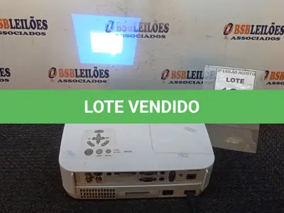 LOTE 194 - 01 PROJETOR NEC. (NO ESTADO) ATENÇÃO! FAZER A VISITAÇÃO ANTES DE ARREMATAR, NÃO SABEMOS SE FUNCIONA, LEILÃO NÃO TEM GARANTIA E NEM DEVOLUÇÃO, SUJEITO A POSSÍVEIS AVARIAS VISÍVEIS/OCULTAS E/OU AUSÊNCIA DE COMPONENTES.