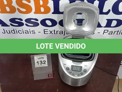 LOTE 132 - 01 MÁQUINA DE FAZER PÃO MODELO HOME BREAD MARCA ARNO. (NO ESTADO) ATENÇÃO! FAZER A VISITAÇÃO ANTES DE ARREMATAR, NÃO SABEMOS SE FUNCIONA, LEILÃO NÃO TEM GARANTIA E NEM DEVOLUÇÃO, SUJEITO A POSSÍVEIS AVARIAS VISÍVEIS/OCULTAS E/OU AUSÊNCIA DE COMPONENTES.