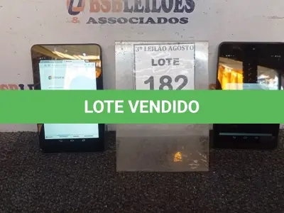 LOTE 182 - 02 TABLETS MARCA DELL. (NO ESTADO) ATENÇÃO! FAZER A VISITAÇÃO ANTES DE ARREMATAR, NÃO SABEMOS SE FUNCIONA, LEILÃO NÃO TEM GARANTIA E NEM DEVOLUÇÃO, SUJEITO A POSSÍVEIS AVARIAS VISÍVEIS/OCULTAS E/OU AUSÊNCIA DE COMPONENTES.