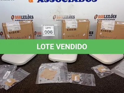 LOTE 006 - 03 ROTEADORES MARCA CISCO. (NO ESTADO) ATENÇÃO! FAZER A VISITAÇÃO ANTES DE ARREMATAR, NÃO SABEMOS SE FUNCIONA, LEILÃO NÃO TEM GARANTIA E NEM DEVOLUÇÃO, SUJEITO A POSSÍVEIS AVARIAS VISÍVEIS/OCULTAS E/OU AUSÊNCIA DE COMPONENTES.