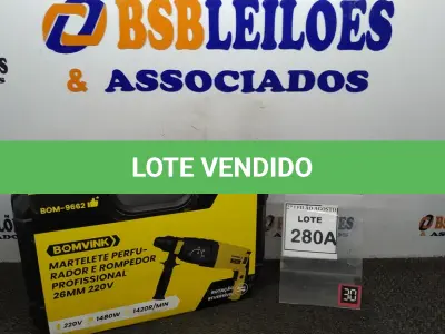 LOTE 280 - 01 MARTELETE PERFURADOR E ROMPEDOR PROFISSIONAL 26MM 220V COM ACESSÓRIOS E MALETA. (NO ESTADO) ATENÇÃO! FAZER A VISITAÇÃO ANTES DE ARREMATAR, NÃO SABEMOS SE FUNCIONA. LEILÃO NÃO TEM GARANTIA E NEM DEVOLUÇÃO, SUJEITO A POSSÍVEIS AVARIAS VISÍVEIS/OCULTAS E/OU AUSÊNCIA DE COMPONENTES.