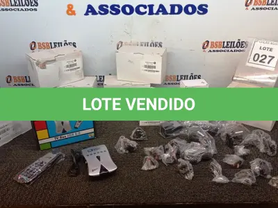 LOTE 027 - 01 TV BOX E 06 CAIXAS DE FONTE COM 04 UNIDADES CADA. (NO ESTADO) ATENÇÃO! FAZER A VISITAÇÃO ANTES DE ARREMATAR, NÃO SABEMOS SE FUNCIONA, LEILÃO NÃO TEM GARANTIA E NEM DEVOLUÇÃO, SUJEITO A POSSÍVEIS AVARIAS VISÍVEIS/OCULTAS E/OU AUSÊNCIA DE COMPONENTES.