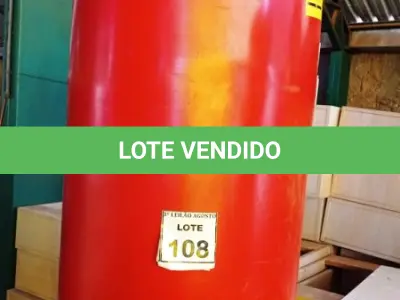 LOTE 108 - 01 LIXEIRA GRANDE REDONDA COM TAMPA. (NO ESTADO) ATENÇÃO! FAZER A VISITAÇÃO ANTES DE ARREMATAR, NÃO SABEMOS SE FUNCIONA, LEILÃO NÃO TEM GARANTIA E NEM DEVOLUÇÃO, SUJEITO A POSSÍVEIS AVARIAS VISÍVEIS/OCULTAS E/OU AUSÊNCIA DE COMPONENTES.
