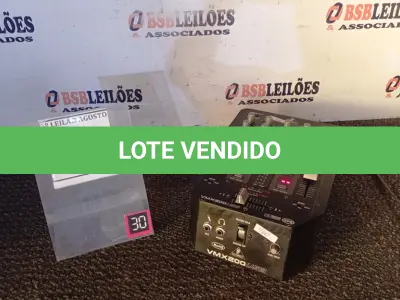 LOTE 051 - 01 MIXER PROFISSIONAL DE 2 CANAIS VMX200USB. (NO ESTADO) ATENÇÃO! FAZER A VISITAÇÃO ANTES DE ARREMATAR, NÃO SABEMOS SE FUNCIONA, LEILÃO NÃO TEM GARANTIA E NEM DEVOLUÇÃO, SUJEITO A POSSÍVEIS AVARIAS VISÍVEIS/OCULTAS E/OU AUSÊNCIA DE COMPONENTES.