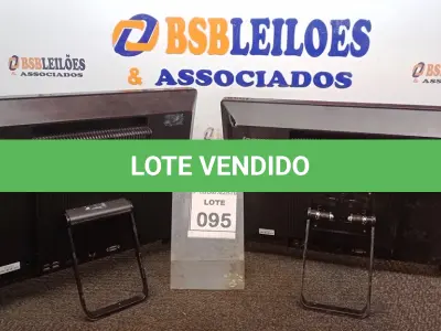 LOTE 095 - 02 ALL IN ONE MARCA LENOVO. (NO ESTADO) ATENÇÃO! FAZER A VISITAÇÃO ANTES DE ARREMATAR, NÃO SABEMOS SE FUNCIONA, LEILÃO NÃO TEM GARANTIA E NEM DEVOLUÇÃO, SUJEITO A POSSÍVEIS AVARIAS VISÍVEIS/OCULTAS E/OU AUSÊNCIA DE COMPONENTES.