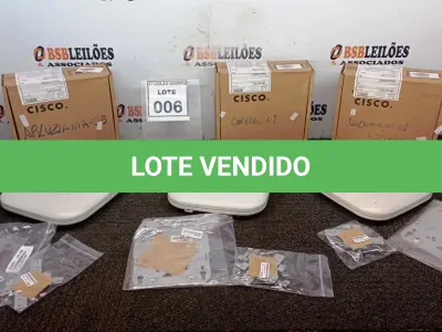 LOTE 006 - 03 ROTEADORES MARCA CISCO. (NO ESTADO) ATENÇÃO! FAZER A VISITAÇÃO ANTES DE ARREMATAR, NÃO SABEMOS SE FUNCIONA, LEILÃO NÃO TEM GARANTIA E NEM DEVOLUÇÃO, SUJEITO A POSSÍVEIS AVARIAS VISÍVEIS/OCULTAS E/OU AUSÊNCIA DE COMPONENTES.