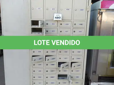 LOTE 480 - 01 ARMÁRIO CARTEIRO DE FERRO. (NO ESTADO) ATENÇÃO! FAZER A VISITAÇÃO ANTES DE ARREMATAR, NÃO SABEMOS SE FUNCIONA. LEILÃO NÃO TEM GARANTIA E NEM DEVOLUÇÃO, SUJEITO A POSSÍVEIS AVARIAS VISÍVEIS/OCULTAS E/OU AUSÊNCIA DE COMPONENTES.
