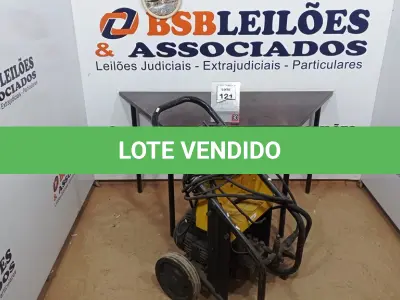 LOTE 121 - 01 LAVADORA DE ALTA PRESSÃO. (NO ESTADO) ATENÇÃO! FAZER A VISITAÇÃO ANTES DE ARREMATAR, NÃO SABEMOS SE FUNCIONA, LEILÃO NÃO TEM GARANTIA E NEM DEVOLUÇÃO, SUJEITO A POSSÍVEIS AVARIAS VISÍVEIS/OCULTAS E/OU AUSÊNCIA DE COMPONENTES.