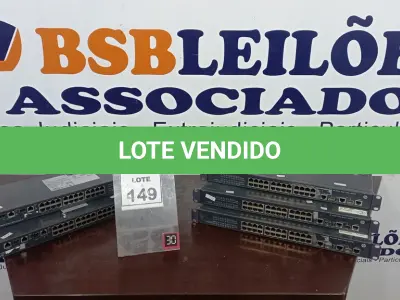 LOTE 149 - 05 SWITCH’S 24 PORTAS MARCA HP. (NO ESTADO) ATENÇÃO! FAZER A VISITAÇÃO ANTES DE ARREMATAR, NÃO SABEMOS SE FUNCIONA, LEILÃO NÃO TEM GARANTIA E NEM DEVOLUÇÃO, SUJEITO A POSSÍVEIS AVARIAS VISÍVEIS/OCULTAS E/OU AUSÊNCIA DE COMPONENTES.
