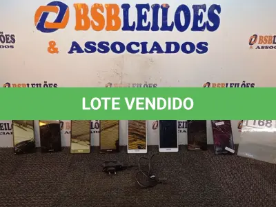 LOTE 168 - 08 CELULARES MARCA POSITIVO E 01 CARREGADOR. (NO ESTADO) ATENÇÃO! FAZER A VISITAÇÃO ANTES DE ARREMATAR, NÃO SABEMOS SE FUNCIONA, LEILÃO NÃO TEM GARANTIA E NEM DEVOLUÇÃO, SUJEITO A POSSÍVEIS AVARIAS VISÍVEIS/OCULTAS E/OU AUSÊNCIA DE COMPONENTES.