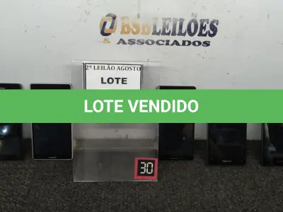 LOTE 478 - 04 SMARTPHONES MARCA POSITIVO. (NO ESTADO) ATENÇÃO! FAZER A VISITAÇÃO ANTES DE ARREMATAR, NÃO SABEMOS SE FUNCIONA. LEILÃO NÃO TEM GARANTIA E NEM DEVOLUÇÃO, SUJEITO A POSSÍVEIS AVARIAS VISÍVEIS/OCULTAS E/OU AUSÊNCIA DE COMPONENTES.