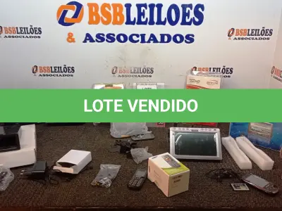 LOTE 028 - 01 VIVA-VOZ, 02 CELULARES MODELOS DIVERSOS, 01 TV MONITOR LCD 7’’, 01 GAVETA DE SOM AUTOMOTIVO, 01 ORGANIZADOR DE DADOS 01 POCKET CAM HD E 01 SUPORTE PARA CELULAR. (NO ESTADO) ATENÇÃO! FAZER A VISITAÇÃO ANTES DE ARREMATAR, NÃO SABEMOS SE FUNCIONA, LEILÃO NÃO TEM GARANTIA E NEM DEVOLUÇÃO, SUJEITO A POSSÍVEIS AVARIAS VISÍVEIS/OCULTAS E/OU AUSÊNCIA DE COMPONENTES.