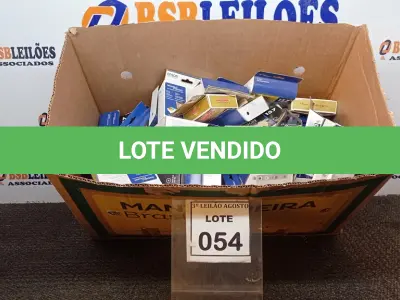 LOTE 054 - 01 LOTE COM GRANDE QUANTIDADE DE CARTUCHOS DE IMPRESSORA. (NO ESTADO) ATENÇÃO! FAZER A VISITAÇÃO ANTES DE ARREMATAR, NÃO SABEMOS SE FUNCIONA, LEILÃO NÃO TEM GARANTIA E NEM DEVOLUÇÃO, SUJEITO A POSSÍVEIS AVARIAS VISÍVEIS/OCULTAS E/OU AUSÊNCIA DE COMPONENTES.