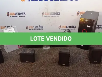 LOTE 047 - 01 HOME THEATER COM 06 CAIXAS MARCA PHILCO. (NO ESTADO) ATENÇÃO! FAZER A VISITAÇÃO ANTES DE ARREMATAR, NÃO SABEMOS SE FUNCIONA, LEILÃO NÃO TEM GARANTIA E NEM DEVOLUÇÃO, SUJEITO A POSSÍVEIS AVARIAS VISÍVEIS/OCULTAS E/OU AUSÊNCIA DE COMPONENTES.