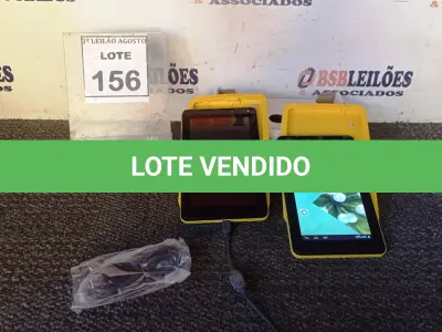 LOTE 156 - 02 TABLETS MARCA CCE. (NO ESTADO) ATENÇÃO! FAZER A VISITAÇÃO ANTES DE ARREMATAR, NÃO SABEMOS SE FUNCIONA, LEILÃO NÃO TEM GARANTIA E NEM DEVOLUÇÃO, SUJEITO A POSSÍVEIS AVARIAS VISÍVEIS/OCULTAS E/OU AUSÊNCIA DE COMPONENTES.
