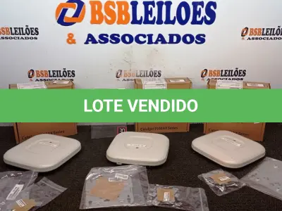 LOTE 006 - 03 ROTEADORES MARCA CISCO. (NO ESTADO) ATENÇÃO! FAZER A VISITAÇÃO ANTES DE ARREMATAR, NÃO SABEMOS SE FUNCIONA, LEILÃO NÃO TEM GARANTIA E NEM DEVOLUÇÃO, SUJEITO A POSSÍVEIS AVARIAS VISÍVEIS/OCULTAS E/OU AUSÊNCIA DE COMPONENTES.