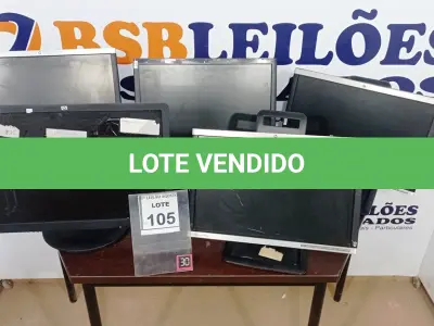 LOTE 105 - 05 MONITORES MARCA HP. (NO ESTADO) ATENÇÃO! FAZER A VISITAÇÃO ANTES DE ARREMATAR, NÃO SABEMOS SE FUNCIONA, LEILÃO NÃO TEM GARANTIA E NEM DEVOLUÇÃO, SUJEITO A POSSÍVEIS AVARIAS VISÍVEIS/OCULTAS E/OU AUSÊNCIA DE COMPONENTES.