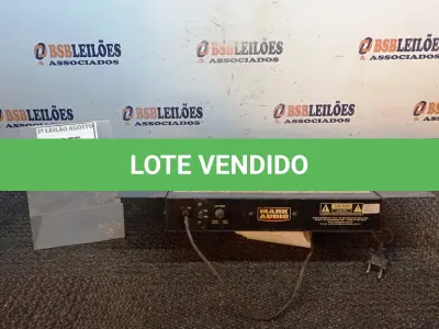 LOTE 215 - 01 MESA DE SOM. (NO ESTADO) ATENÇÃO! FAZER A VISITAÇÃO ANTES DE ARREMATAR, NÃO SABEMOS SE FUNCIONA, LEILÃO NÃO TEM GARANTIA E NEM DEVOLUÇÃO, SUJEITO A POSSÍVEIS AVARIAS VISÍVEIS/OCULTAS E/OU AUSÊNCIA DE COMPONENTES.