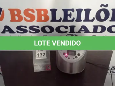 LOTE 132 - 01 MÁQUINA DE FAZER PÃO MODELO HOME BREAD MARCA ARNO. (NO ESTADO) ATENÇÃO! FAZER A VISITAÇÃO ANTES DE ARREMATAR, NÃO SABEMOS SE FUNCIONA, LEILÃO NÃO TEM GARANTIA E NEM DEVOLUÇÃO, SUJEITO A POSSÍVEIS AVARIAS VISÍVEIS/OCULTAS E/OU AUSÊNCIA DE COMPONENTES.