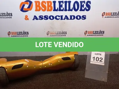 LOTE 102 - 01 HOVERBOARD. (NO ESTADO) ATENÇÃO! FAZER A VISITAÇÃO ANTES DE ARREMATAR, NÃO SABEMOS SE FUNCIONA, LEILÃO NÃO TEM GARANTIA E NEM DEVOLUÇÃO, SUJEITO A POSSÍVEIS AVARIAS VISÍVEIS/OCULTAS E/OU AUSÊNCIA DE COMPONENTES.