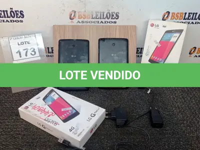 LOTE 173 - 02 TABLETS GPAD 4G MARCA LG. (NO ESTADO) ATENÇÃO! FAZER A VISITAÇÃO ANTES DE ARREMATAR, NÃO SABEMOS SE FUNCIONA, LEILÃO NÃO TEM GARANTIA E NEM DEVOLUÇÃO, SUJEITO A POSSÍVEIS AVARIAS VISÍVEIS/OCULTAS E/OU AUSÊNCIA DE COMPONENTES.