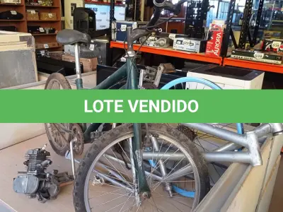 LOTE 234 - 02 QUADROS DE ALUMÍNIO, 01 MOTOR PARA BIKE INCOMPLETO E 01 BIKE INFANTIL. (NO ESTADO) ATENÇÃO! FAZER A VISITAÇÃO ANTES DE ARREMATAR, NÃO SABEMOS SE FUNCIONA, LEILÃO NÃO TEM GARANTIA E NEM DEVOLUÇÃO, SUJEITO A POSSÍVEIS AVARIAS VISÍVEIS/OCULTAS E/OU AUSÊNCIA DE COMPONENTES.
