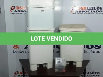 LOTE 233 - 04 LIXEIRAS (NO ESTADO) ATENÇÃO! FAZER A VISITAÇÃO ANTES DE ARREMATAR, NÃO SABEMOS SE FUNCIONA, LEILÃO NÃO TEM GARANTIA E NEM DEVOLUÇÃO, SUJEITO A POSSÍVEIS AVARIAS VISÍVEIS/OCULTAS E/OU AUSÊNCIA DE COMPONENTES.