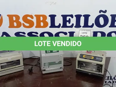 LOTE 268 - 02 RELÓGIOS DE PONTO E 01 PROTOCOLADOR. (NO ESTADO) ATENÇÃO! FAZER A VISITAÇÃO ANTES DE ARREMATAR, NÃO SABEMOS SE FUNCIONA, LEILÃO NÃO TEM GARANTIA E NEM DEVOLUÇÃO, SUJEITO A POSSÍVEIS AVARIAS VISÍVEIS/OCULTAS E/OU AUSÊNCIA DE COMPONENTES.