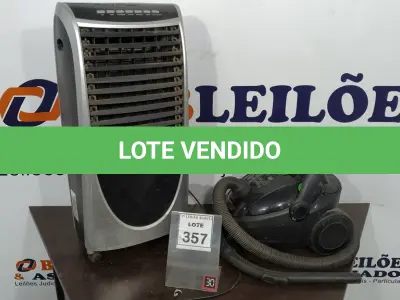 LOTE 357 - 01 UMIDIFICADOR MARCA MIDEA E 01 ASPIRADOR DE PÓ 110V ELECTROLUX. (NO ESTADO) ATENÇÃO! FAZER A VISITAÇÃO ANTES DE ARREMATAR, NÃO SABEMOS SE FUNCIONA, LEILÃO NÃO TEM GARANTIA E NEM DEVOLUÇÃO, SUJEITO A POSSÍVEIS AVARIAS VISÍVEIS/OCULTAS E/OU AUSÊNCIA DE COMPONENTES.