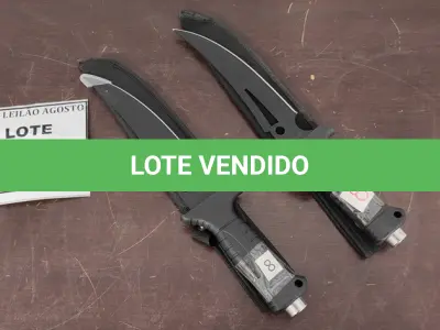 LOTE 260 - 02 FACAS TÁTICA 30CM TAMANHO TOTAL BAINHA DE NYLON CABO EM POLÍMERO. (NO ESTADO) ATENÇÃO! FAZER A VISITAÇÃO ANTES DE ARREMATAR, NÃO SABEMOS SE FUNCIONA. LEILÃO NÃO TEM GARANTIA E NEM DEVOLUÇÃO, SUJEITO A POSSÍVEIS AVARIAS VISÍVEIS/OCULTAS E/OU AUSÊNCIA DE COMPONENTES.