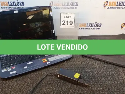 LOTE 219 - 01 NOTEBOOK MARCA ACER. (NO ESTADO) ATENÇÃO! FAZER A VISITAÇÃO ANTES DE ARREMATAR, NÃO SABEMOS SE FUNCIONA, LEILÃO NÃO TEM GARANTIA E NEM DEVOLUÇÃO, SUJEITO A POSSÍVEIS AVARIAS VISÍVEIS/OCULTAS E/OU AUSÊNCIA DE COMPONENTES.