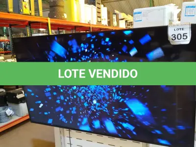 LOTE 305 - 01 TV /MONITOR LCD 55’’ MARCA SAMSUNG. (NO ESTADO) ATENÇÃO! FAZER A VISITAÇÃO ANTES DE ARREMATAR, NÃO SABEMOS SE FUNCIONA, LEILÃO NÃO TEM GARANTIA E NEM DEVOLUÇÃO, SUJEITO A POSSÍVEIS AVARIAS VISÍVEIS/OCULTAS E/OU AUSÊNCIA DE COMPONENTES.