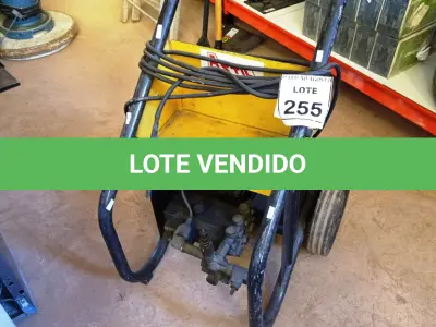 LOTE 255 - 01 LAVADORA DE ALTA PRESSÃO. (NO ESTADO) ATENÇÃO! FAZER A VISITAÇÃO ANTES DE ARREMATAR, NÃO SABEMOS SE FUNCIONA, LEILÃO NÃO TEM GARANTIA E NEM DEVOLUÇÃO, SUJEITO A POSSÍVEIS AVARIAS VISÍVEIS/OCULTAS E/OU AUSÊNCIA DE COMPONENTES.