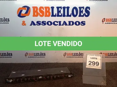 LOTE 299 - 01 COMPRESSOR DE ÁUDIO ESTÉREO DBX. (NO ESTADO) ATENÇÃO! FAZER A VISITAÇÃO ANTES DE ARREMATAR, NÃO SABEMOS SE FUNCIONA, LEILÃO NÃO TEM GARANTIA E NEM DEVOLUÇÃO, SUJEITO A POSSÍVEIS AVARIAS VISÍVEIS/OCULTAS E/OU AUSÊNCIA DE COMPONENTES.