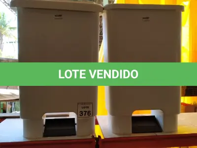 LOTE 376 - 02 LIXEIRAS. (NO ESTADO) ATENÇÃO! FAZER A VISITAÇÃO ANTES DE ARREMATAR, NÃO SABEMOS SE FUNCIONA, LEILÃO NÃO TEM GARANTIA E NEM DEVOLUÇÃO, SUJEITO A POSSÍVEIS AVARIAS VISÍVEIS/OCULTAS E/OU AUSÊNCIA DE COMPONENTES.