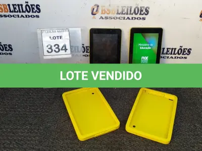 LOTE 334 - 03 TABLETS MARCA CCE. (NO ESTADO) ATENÇÃO! FAZER A VISITAÇÃO ANTES DE ARREMATAR, NÃO SABEMOS SE FUNCIONA, LEILÃO NÃO TEM GARANTIA E NEM DEVOLUÇÃO, SUJEITO A POSSÍVEIS AVARIAS VISÍVEIS/OCULTAS E/OU AUSÊNCIA DE COMPONENTES.