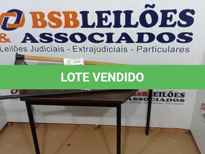 LOTE 256 - 01 ENXADA E 01 LABANCA. (NO ESTADO) ATENÇÃO! FAZER A VISITAÇÃO ANTES DE ARREMATAR, NÃO SABEMOS SE FUNCIONA, LEILÃO NÃO TEM GARANTIA E NEM DEVOLUÇÃO, SUJEITO A POSSÍVEIS AVARIAS VISÍVEIS/OCULTAS E/OU AUSÊNCIA DE COMPONENTES.