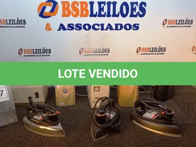 LOTE 227 - 03 FERROS DE PASSAR E 05 ESTABILIZADORES. (NO ESTADO) ATENÇÃO! FAZER A VISITAÇÃO ANTES DE ARREMATAR, NÃO SABEMOS SE FUNCIONA, LEILÃO NÃO TEM GARANTIA E NEM DEVOLUÇÃO, SUJEITO A POSSÍVEIS AVARIAS VISÍVEIS/OCULTAS E/OU AUSÊNCIA DE COMPONENTES.