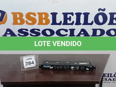 LOTE 284 - 01 MICROVERB 3 ALESIS. (NO ESTADO) ATENÇÃO! FAZER A VISITAÇÃO ANTES DE ARREMATAR, NÃO SABEMOS SE FUNCIONA, LEILÃO NÃO TEM GARANTIA E NEM DEVOLUÇÃO, SUJEITO A POSSÍVEIS AVARIAS VISÍVEIS/OCULTAS E/OU AUSÊNCIA DE COMPONENTES.