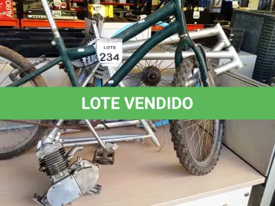LOTE 234 - 02 QUADROS DE ALUMÍNIO, 01 MOTOR PARA BIKE INCOMPLETO E 01 BIKE INFANTIL. (NO ESTADO) ATENÇÃO! FAZER A VISITAÇÃO ANTES DE ARREMATAR, NÃO SABEMOS SE FUNCIONA, LEILÃO NÃO TEM GARANTIA E NEM DEVOLUÇÃO, SUJEITO A POSSÍVEIS AVARIAS VISÍVEIS/OCULTAS E/OU AUSÊNCIA DE COMPONENTES.