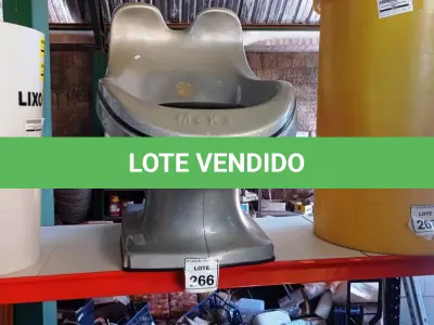 LOTE 266 - 01 LAVATÓRIO DE CABELO. (NO ESTADO) ATENÇÃO! FAZER A VISITAÇÃO ANTES DE ARREMATAR, NÃO SABEMOS SE FUNCIONA, LEILÃO NÃO TEM GARANTIA E NEM DEVOLUÇÃO, SUJEITO A POSSÍVEIS AVARIAS VISÍVEIS/OCULTAS E/OU AUSÊNCIA DE COMPONENTES.