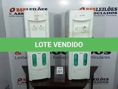 LOTE 231 - 02 BEBEDOUROS PARA ÁGUA DIRETA. (NO ESTADO) ATENÇÃO! FAZER A VISITAÇÃO ANTES DE ARREMATAR, NÃO SABEMOS SE FUNCIONA, LEILÃO NÃO TEM GARANTIA E NEM DEVOLUÇÃO, SUJEITO A POSSÍVEIS AVARIAS VISÍVEIS/OCULTAS E/OU AUSÊNCIA DE COMPONENTES.