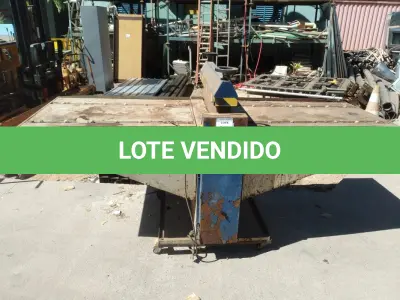 LOTE 411 - 01 CALANDRA COM MESA CORREDIÇA (NO ESTADO) ATENÇÃO! FAZER A VISITAÇÃO ANTES DE ARREMATAR, NÃO SABEMOS SE FUNCIONA, LEILÃO NÃO TEM GARANTIA E NEM DEVOLUÇÃO, SUJEITO A POSSÍVEIS AVARIAS VISÍVEIS/OCULTAS E/OU AUSÊNCIA DE COMPONENTES.