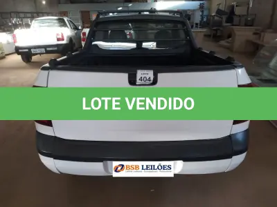 LOTE 404 - 01 VW SAVEIRO 1.6 CE FLEX, PLACA ONR1523 ,COR BRANCA ANO 2014/2015. (NO ESTADO) ATENÇÃO! FAZER A VISITAÇÃO ANTES DE ARREMATAR, NÃO SABEMOS SE FUNCIONA, LEILÃO NÃO TEM GARANTIA E NEM DEVOLUÇÃO, SUJEITO A POSSÍVEIS AVARIAS VISÍVEIS/OCULTAS E/OU AUSÊNCIA DE COMPONENTES.